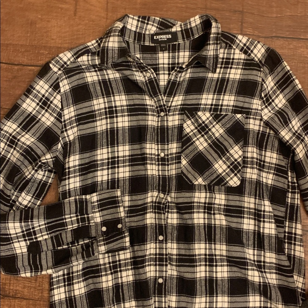 Express size S button up and legging - Picture 2 of 11